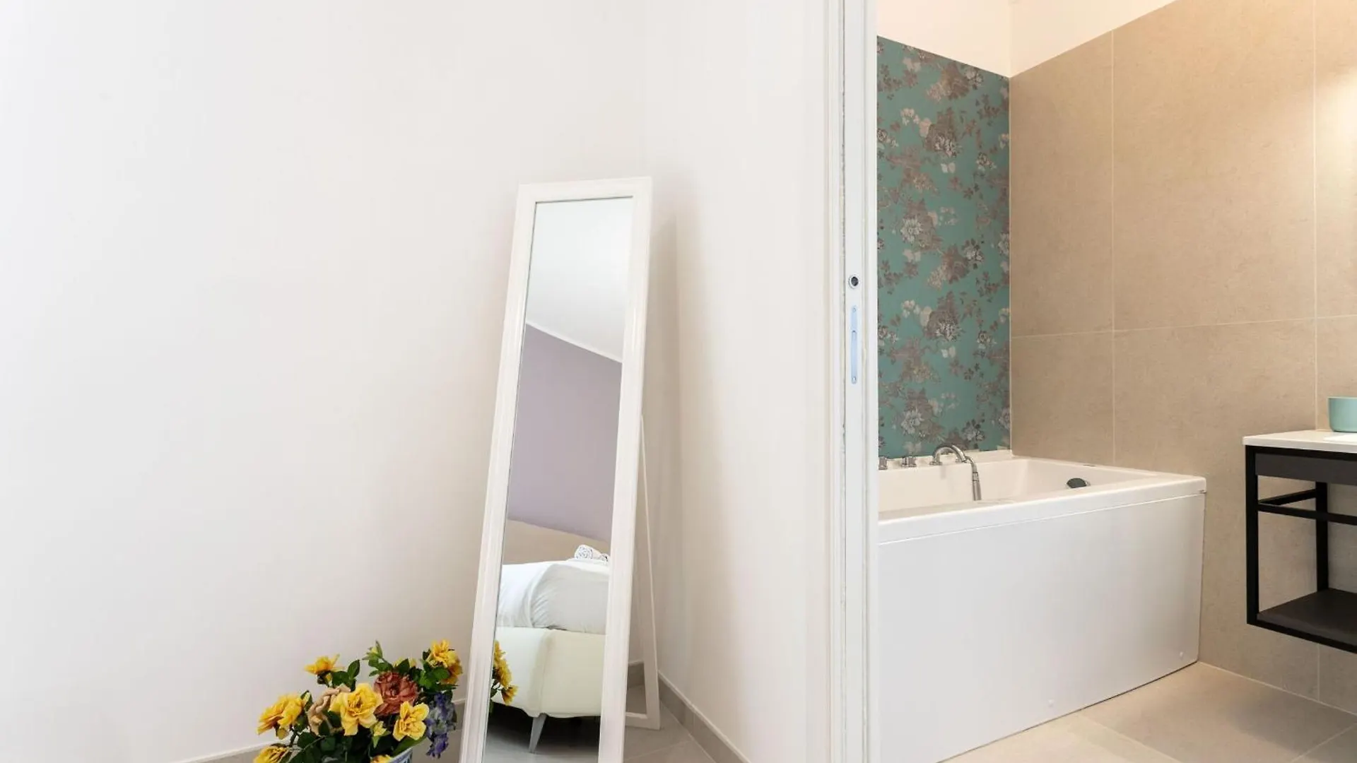 Assab By Halldis Milano 0*,
